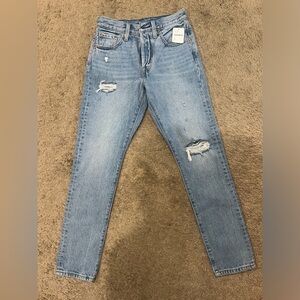 BNWT LEVI jeans bought from “FREE PEOPLE” too short on my daughter